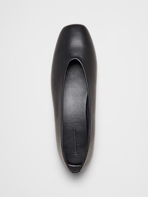 Banana Republic Classic Ballet Size 7