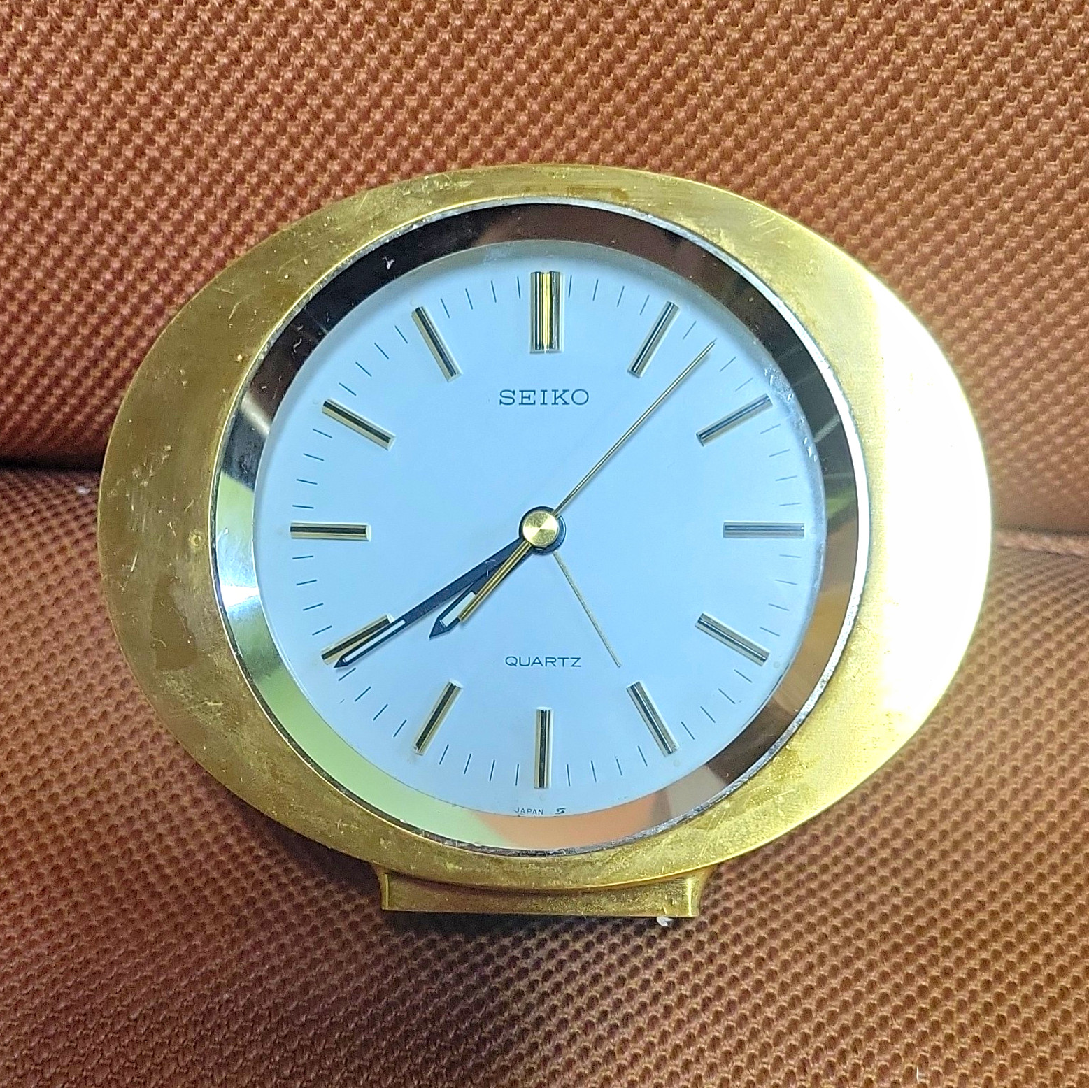 Seiko Quartz Analog Gold Tone Oval Alarm Clock Desk Bedroom Vintage 14HC