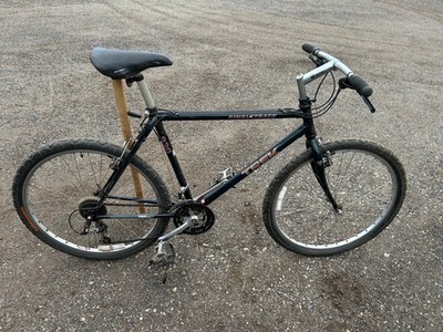 TREK 930 Singletrack 26