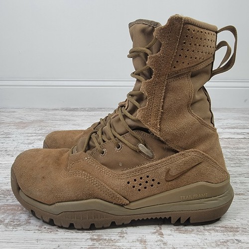 Nike SFB Field 2, 8\
