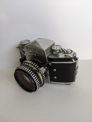 Exakta Ihagee Dresden Camera w/ Manual & Carl Zeiss Jena 50mm