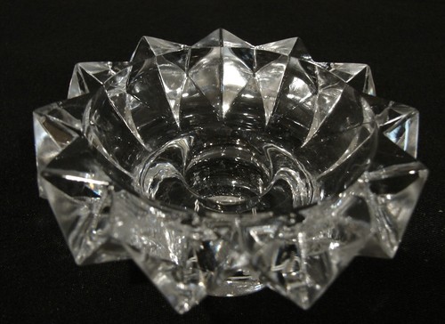 MIKASA SLOVENIA CRYSTAL PAIR OF " EXCELSIOR " CANDLEHOLDER CHANDELIERS - 2" EACH - Picture 7 of 9