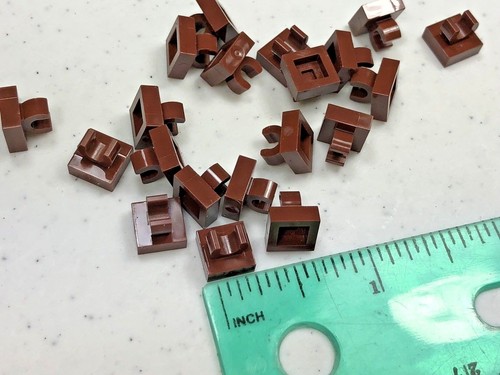 Nuova tegola LEGO marrone rossastro modificata 1 x 1 con clip bordi arrotondati 15712 (x20) - Foto 4 di 8