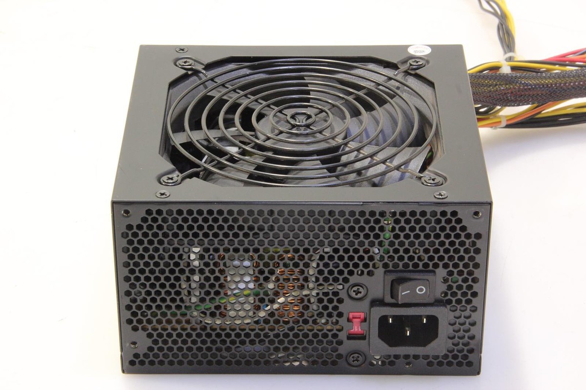 Cooler Master Extreme2 625 Power Supply 558.9W PN Rs-625-pcar-d3