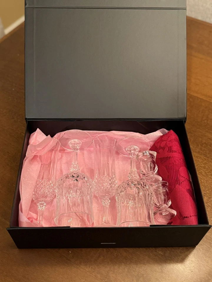 Valentine’s Day Dinner Table Scape In A Box For 2 - Image 4 of 4