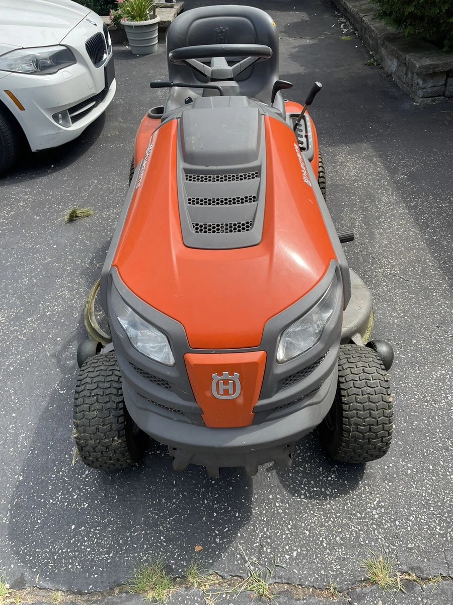 Lowe's husqvarna 2024 riding lawn mower