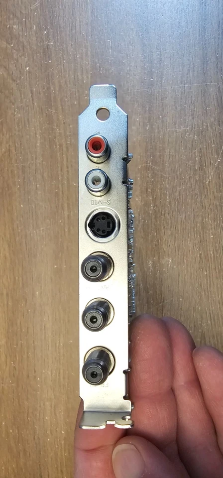 Hauppauge WinTV-HVR-1800 5188-8538 Analog- Digital PCIe Tuner - Image 3 of 3