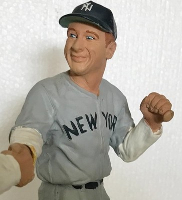 【Salvino】Lou Gehrig フィギュア バッティングポーズスタチュー Babe Ruth & Lou Gehrig Figurines holding hands- Salvinos Prestige