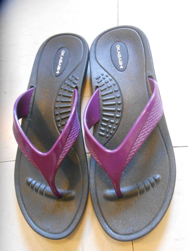 NWOB WOMEN'S OKABASHI BLACK & PURPLE SUPPORTIVE FLIP-FLOPS SIZE M/L(8-9)