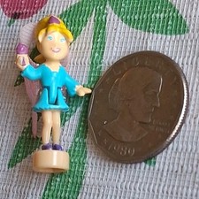 2001 Polly Pocket Vintage Doll Garden Bloom Locket - Fairy Polly