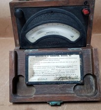 VINTAGE WESTON 45 VOLTMETER W/ OAK CARRY CASE ! Q27 V