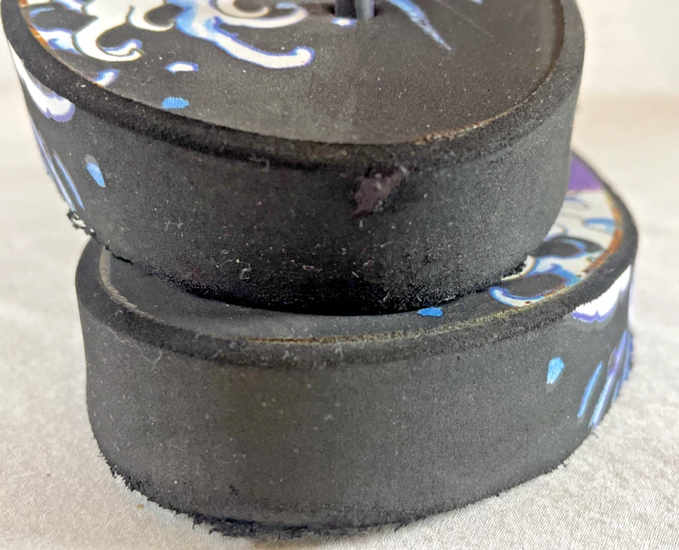 Ed Hardy 人字拖 尺寸 7 / 8 紫色鱼纹身 Y2K 凉鞋 黑色 街头服饰 — 第 3/4 张图片