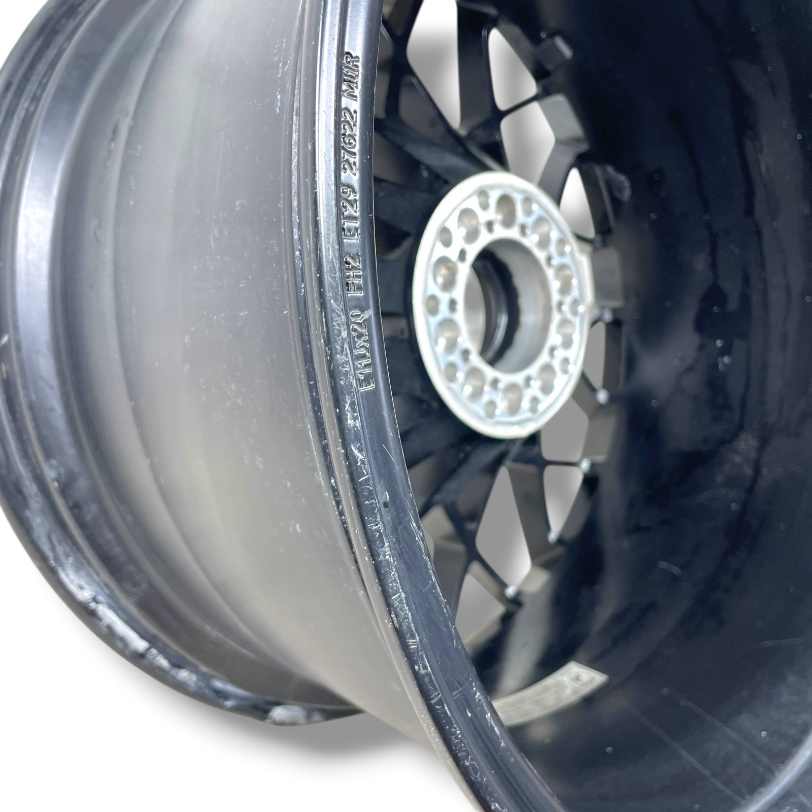 Lamborghini Huracan STO Center Lock 20” Rear Wheel Rim 11J ET29 OEM 4T3601017
