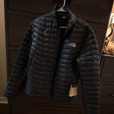 The North Face Lightweight Quilted Full Zip Puffer Jacket Black unisex Medium