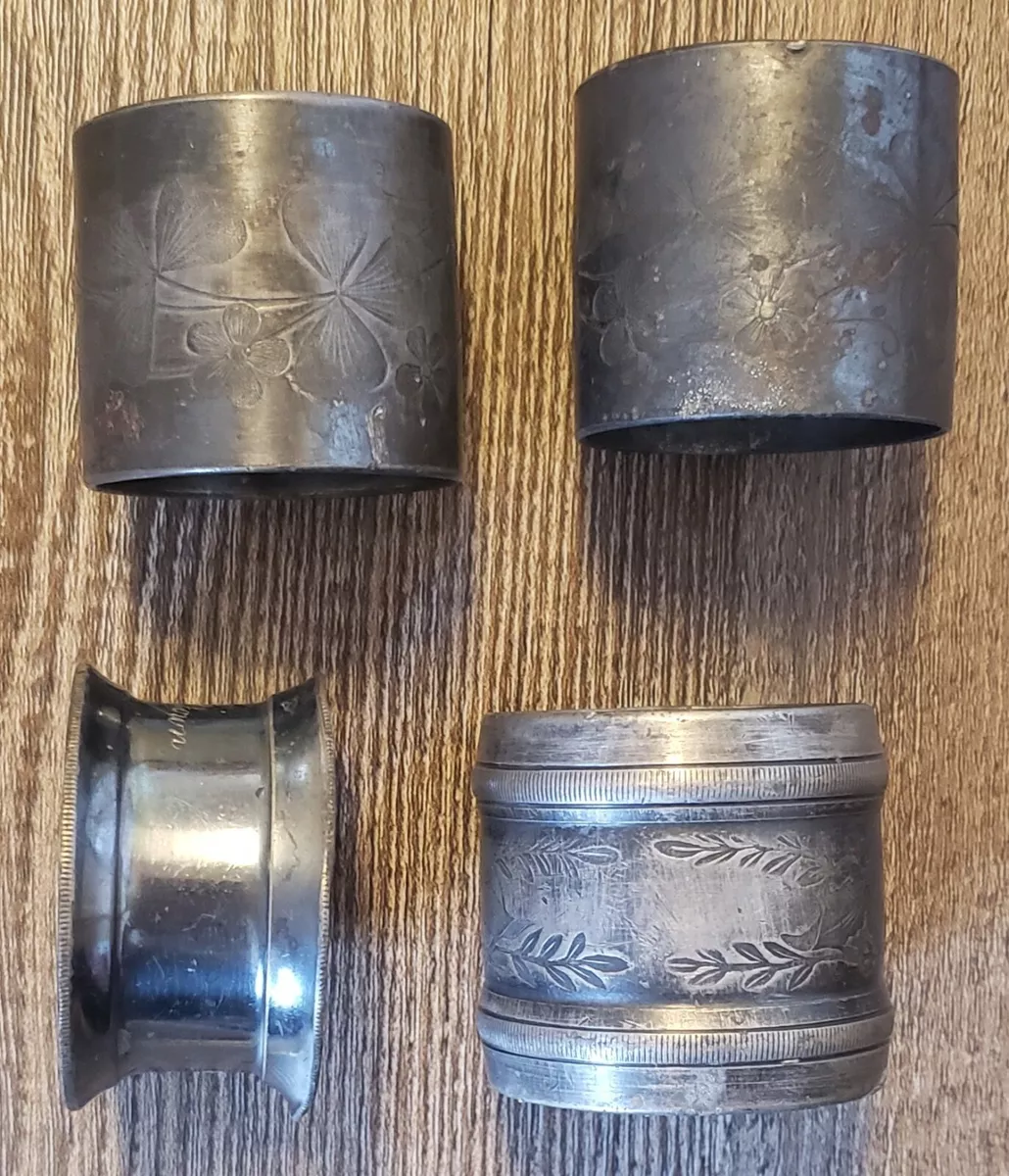 Lot of 4 Vintage Antique Pewter Silver Plate Serviette Napkin Rings Holders