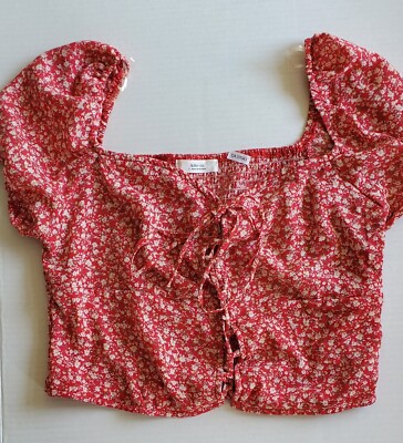 Ladies Active USA - Stretchy Smocked - Lace Up Front -  Crop Top - Size Large
