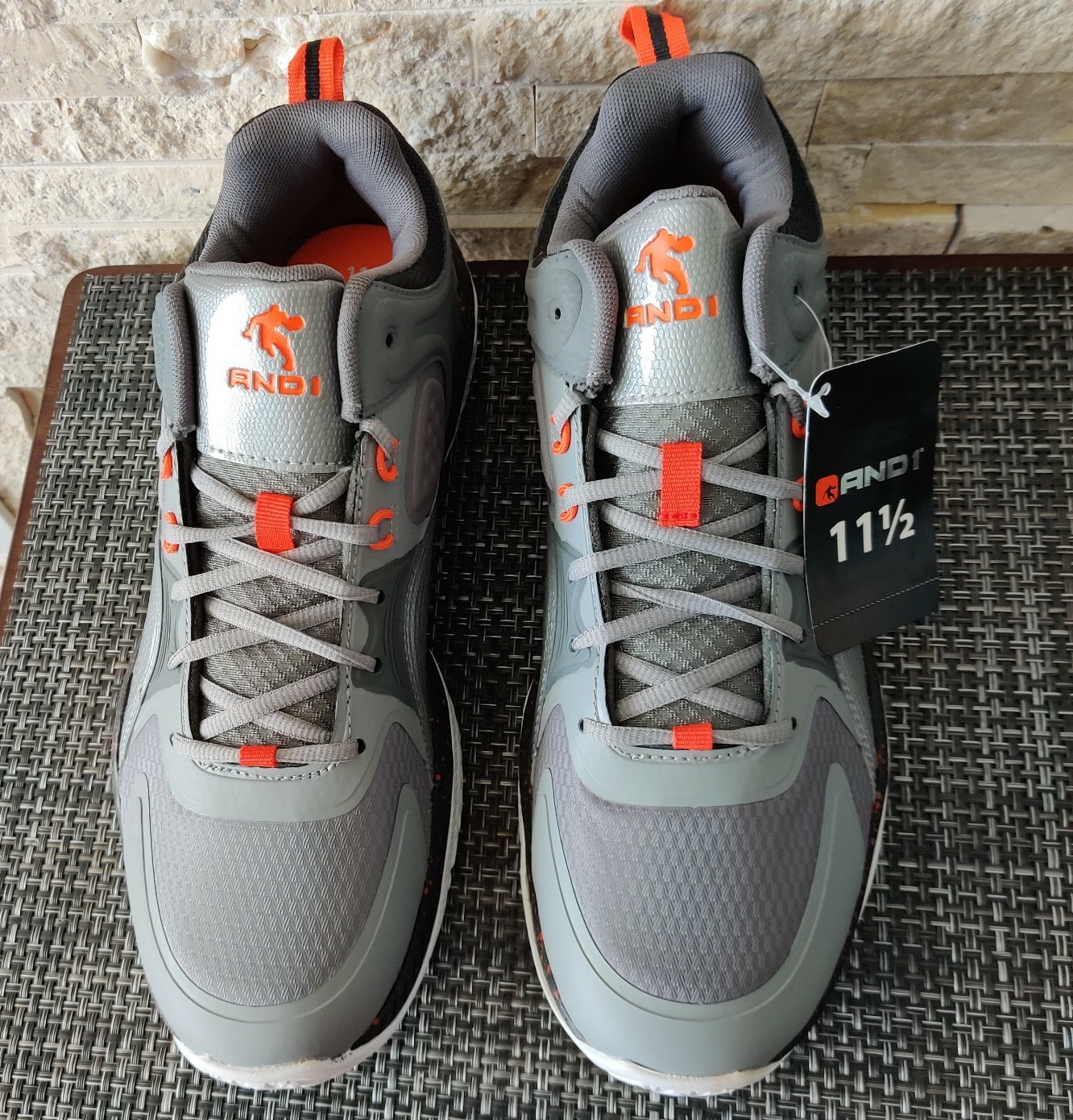 AND1 Men's Buckets Basketball Shoes Mid Sneaker Grey Size 11 1/2 New