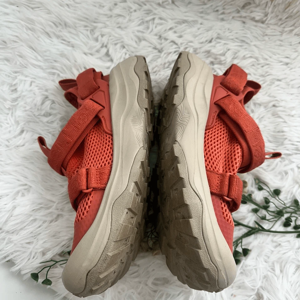 Sandalias universales Teva Outflow para mujer jengibre zapatos de senderismo al aire libre talla 5,5 EE. UU. Foto 3 de 4