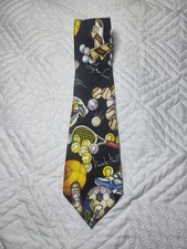 Vintage Nicole Miller Sports Print Tie 100 Silk 4  W Excellent Condition 1994