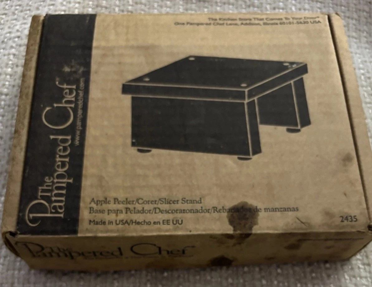 The Pampered Chef Apple Peeler Corer Slicer Stand #2435 New Unused-Open Box.