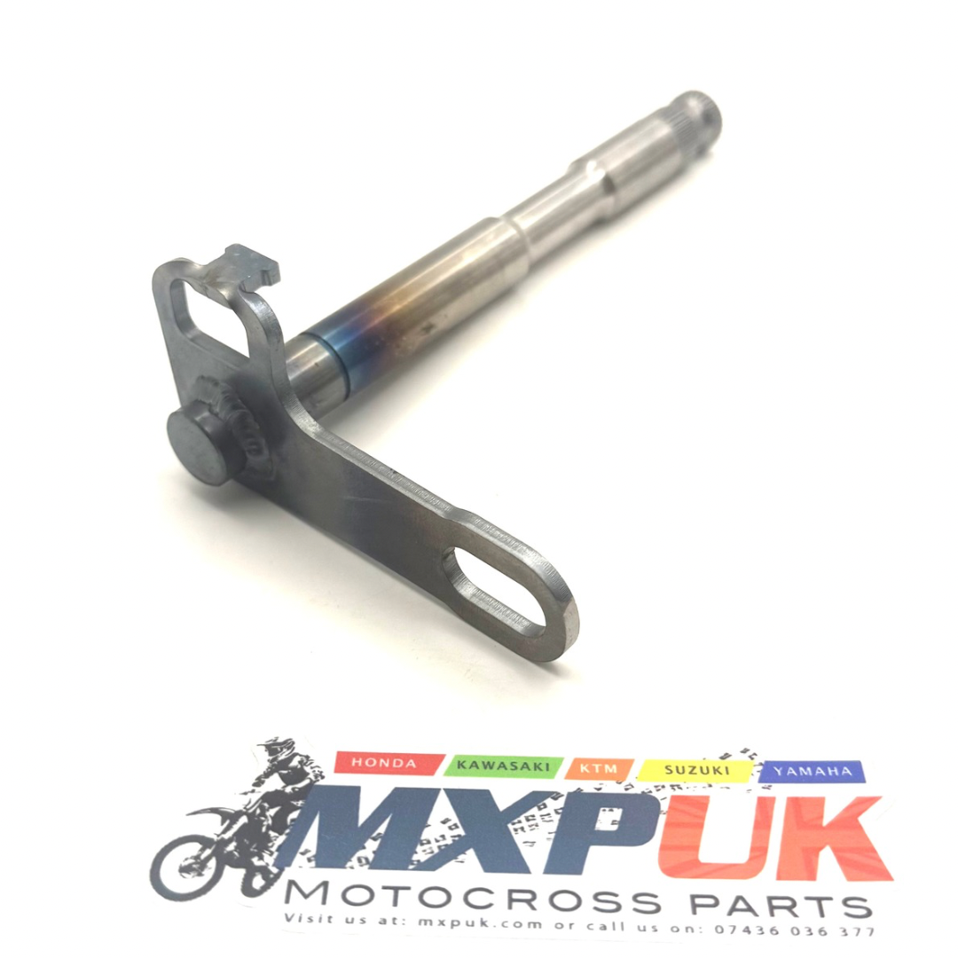 CR250 1999 GEAR SELECTOR SHAFT OEM No 24610-KZ3-890 NEW MXPUK 1999