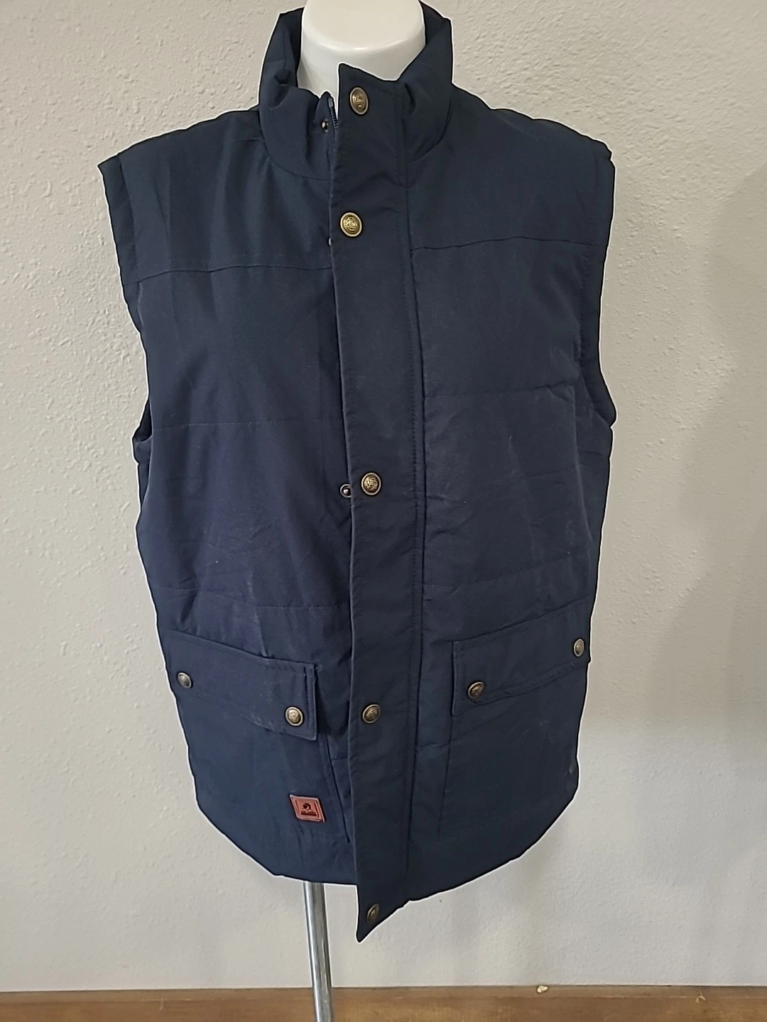 Leisure Sports Mens Large VEST. NWT