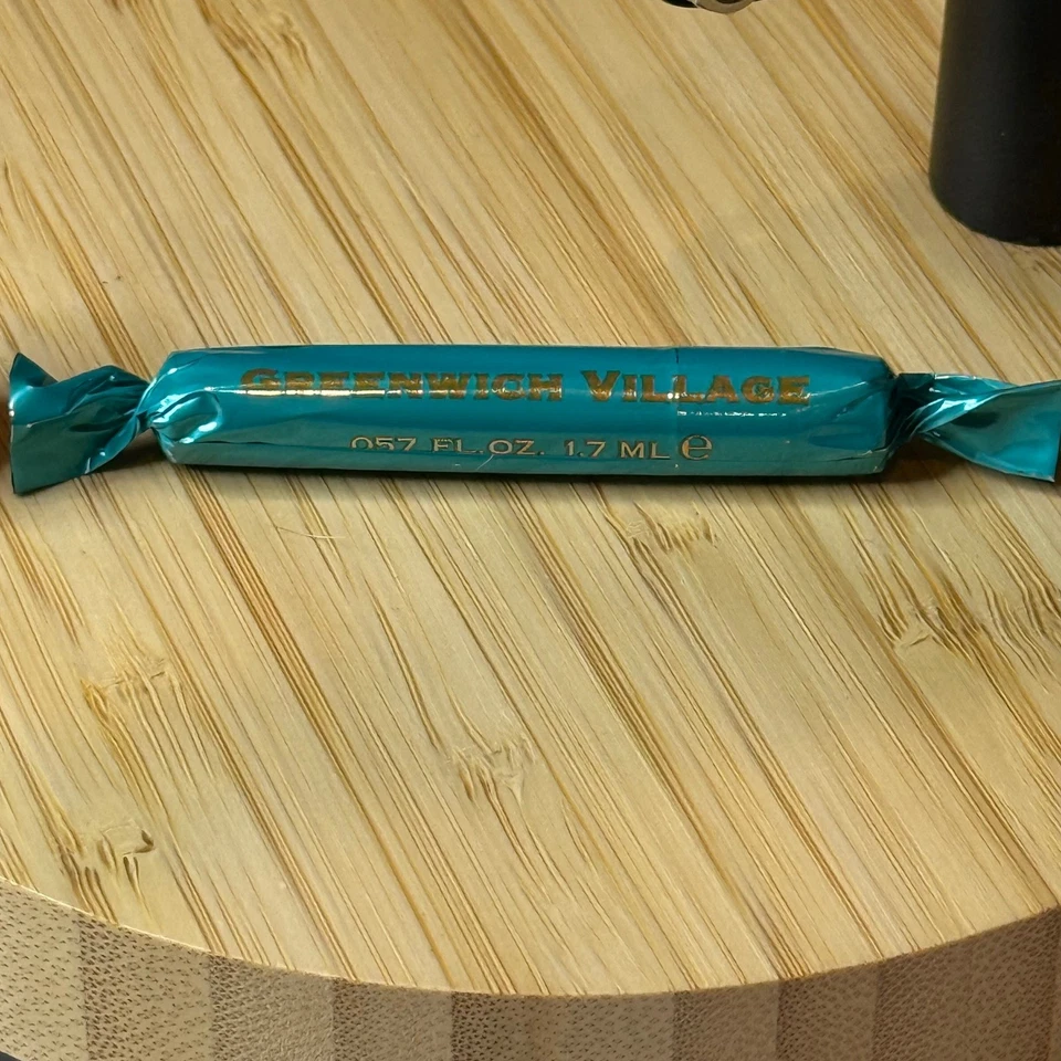 Bond No. 9 • Greenwich Village • Muestra de perfume envuelta en lámina verde azulado 1,7 ml • Nuevo Foto 2 de 3