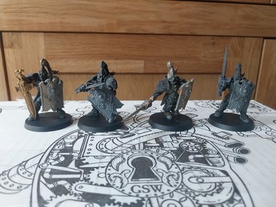 Warhammer 40k Adeptus Custodes Custodian Guard x4