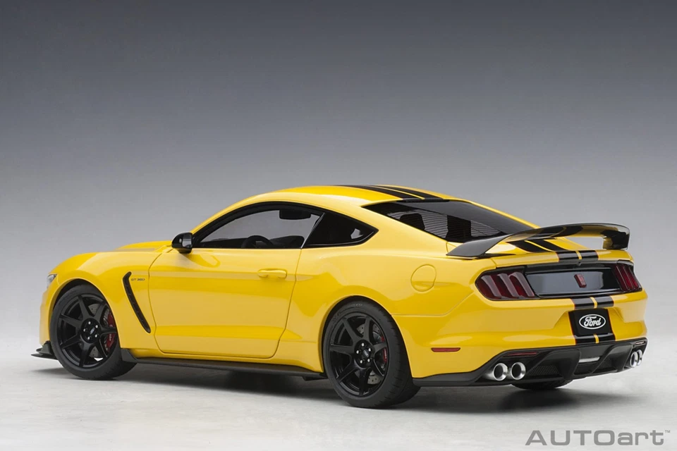 AUTOART 72932 1:18 FORD SHELBY GT-350R TRIPLE YELLOW - Image 2 of 4