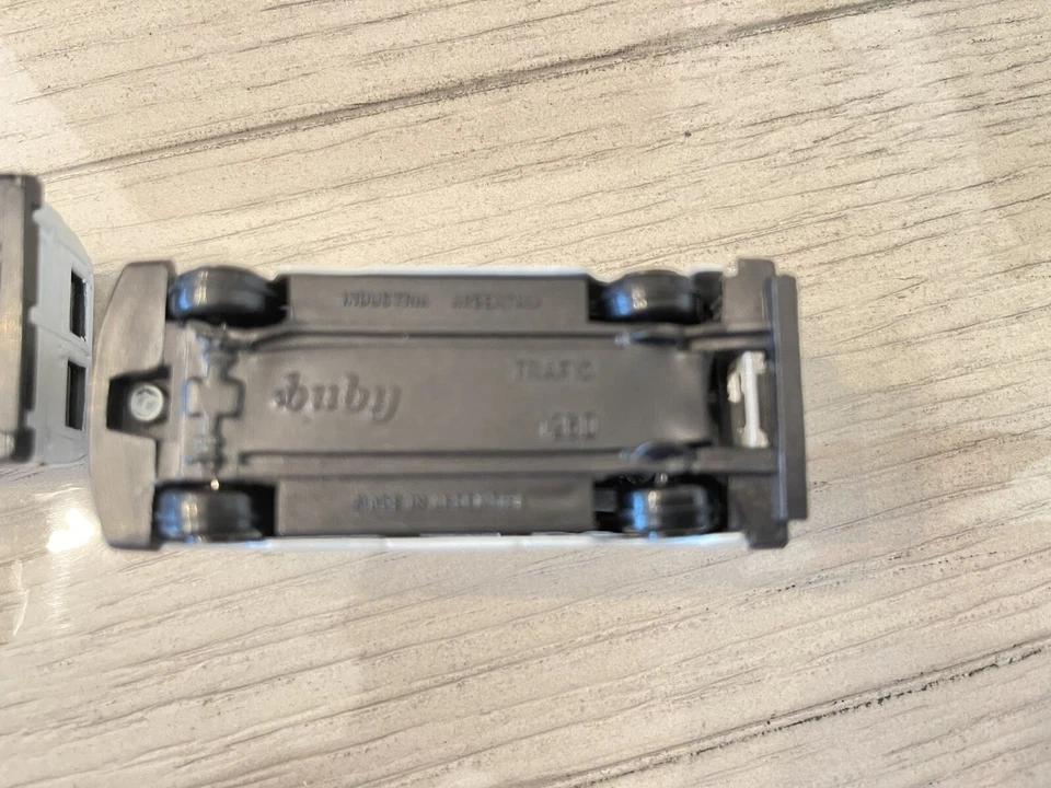 Buby Renault Trafic lote de 2. Aerolíneas Argentinas y Austral (Raro) Foto 3 de 4