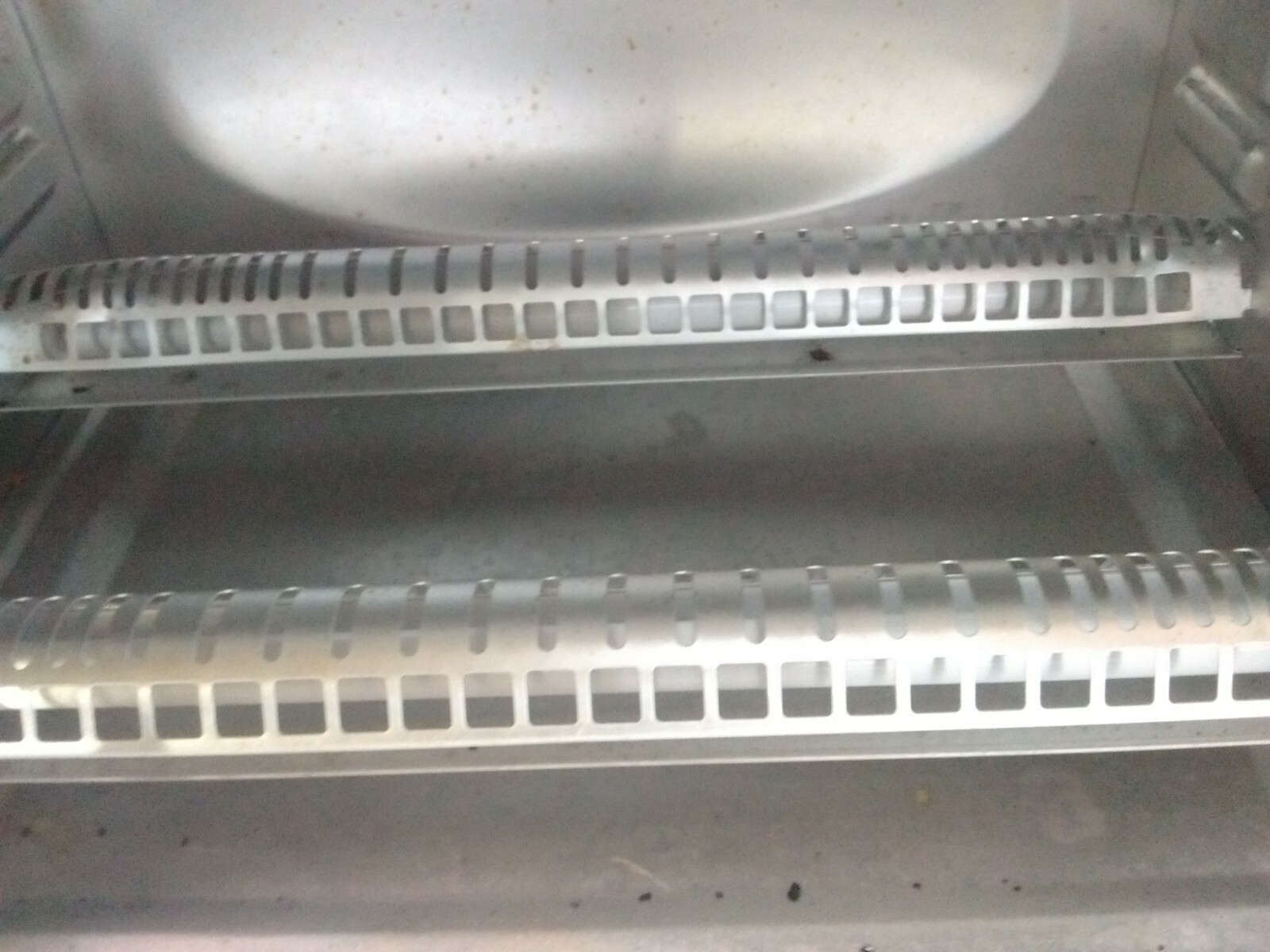 Black & Decker Convection Countertop 4-Slice Toaster Oven Wire Rack ...