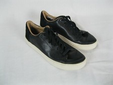 Toms Shoes Mens Size 10 US Suede Lace Up Black casual shoe EUC
