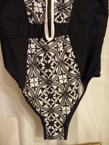 Black and White Zip Up Front Swimsuit size S - Picture 3 of 6