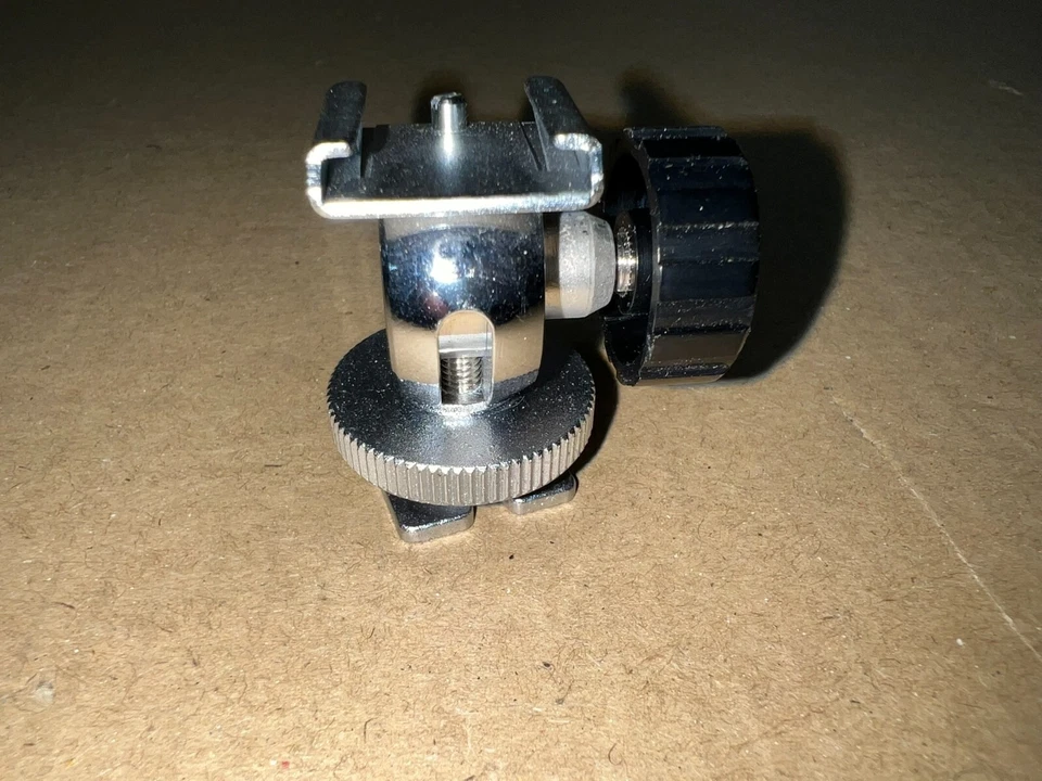 Vintage Vivitar MFS-1 Macro Flash Sensor with Shoe Mount - Image 4 of 4