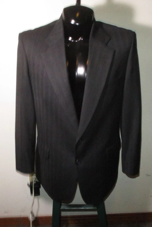 Traje STRATHMORE Gris Oscuro Lana Pesada 2 Piezas Para Hombre Talla 42 Largo, 38X32 Foto 2 de 4