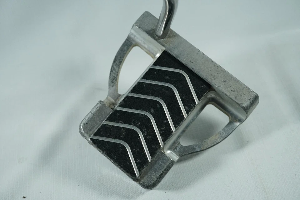 Wilson Kirk Currie IV Putter / New Grip / 35" - Image 3 of 4