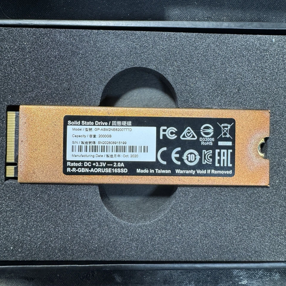 Gigabyte AORUS Gen4 SSD 2TB PCIe 4.0 NVMe M.2 Internal Solid State Drive - Image 4 of 4