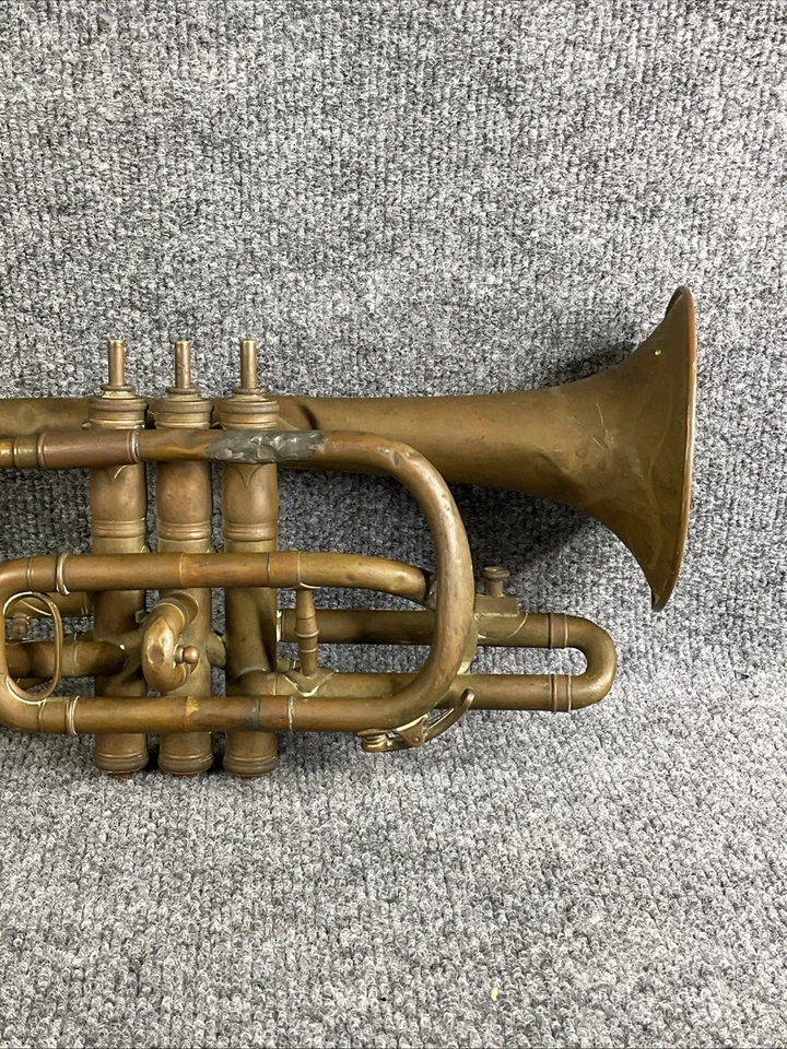 Antiguo 1916 C.G. Conn Shepherd’s Crook Cornet – Elkhart, Indiana – Sujetadores de colección Foto 3 de 4