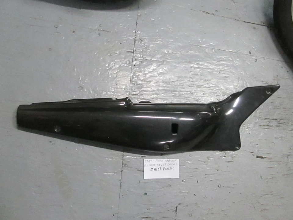 NOS ( MAIER PLASTICS ) 1987 - 1990 CBR600F Hurricane RH Side Cover Foto 2 de 4