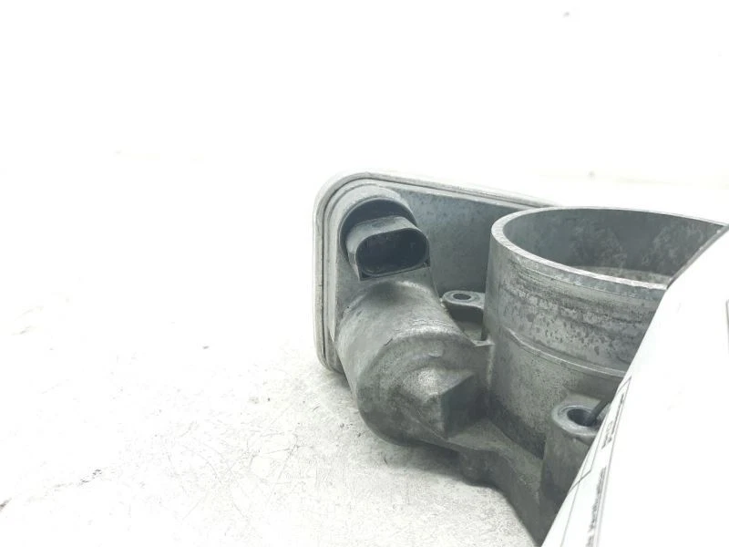 Conjunto do corpo do acelerador compatível com Cadillac STS 2005-2009 FABRICANTE DE EQUIPAMENTO ORIGINAL 12567376 - Imagem 2 de 4