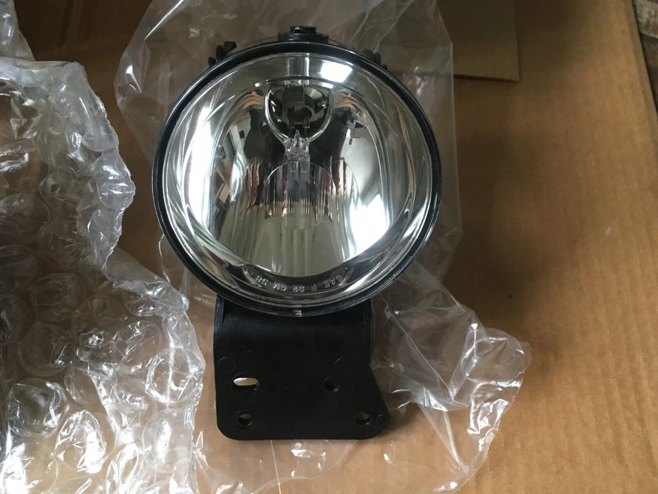 Juego de pares de luces antiniebla izquierda y derecha 99-05 Pontiac Grand Am GM OEM NOS Foto 3 de 4