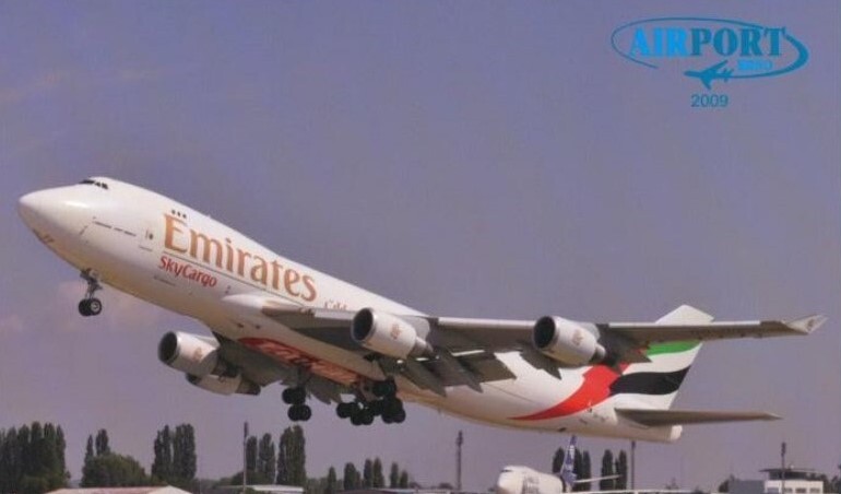 航空機・ヘリコプター Emirates SkyCargo B777-F 1/400 Amazon.com: GeminiJets GJUAE2144 Emirates Sky Cargo Boeing