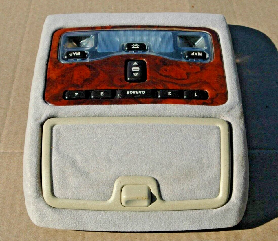 1997-2003 Jaguar Vanden Plas XJ8 Dome Light W/ Garage & Sunroof Beige w/ Wood - Image 2 of 4