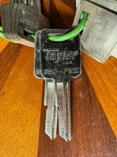 THIRTY FIVE -   B-50 Taylor P91C Nickel Plate Locksmith Key Blanks GM Style