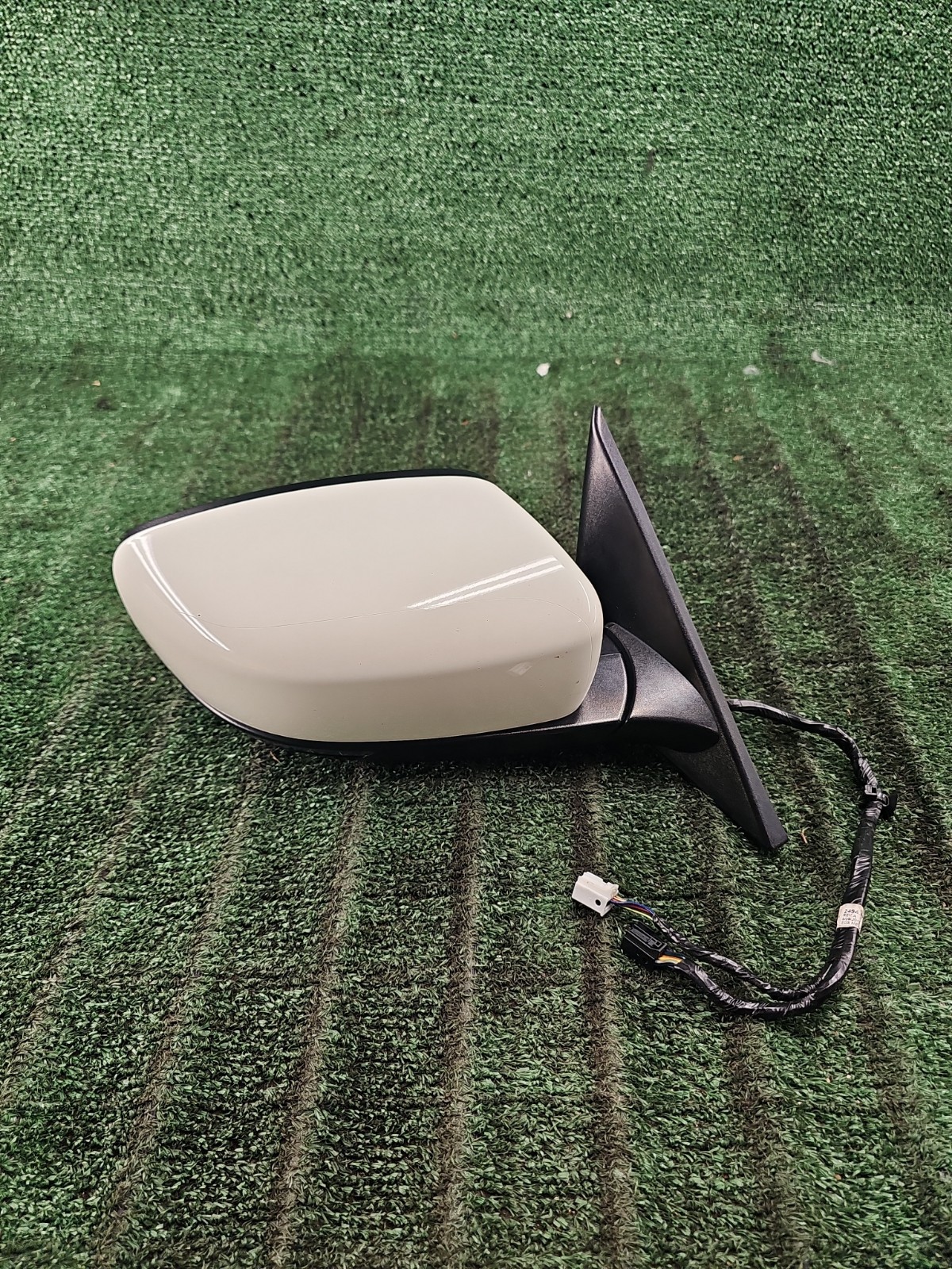 Maserati Quattroporte 2014-2017 Right Side mirror White