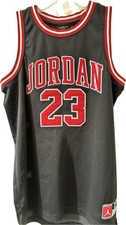 JORDAN Basketball Jersey Size Youth XL 13-15 Yrs Black Red #23 Michael Jordan