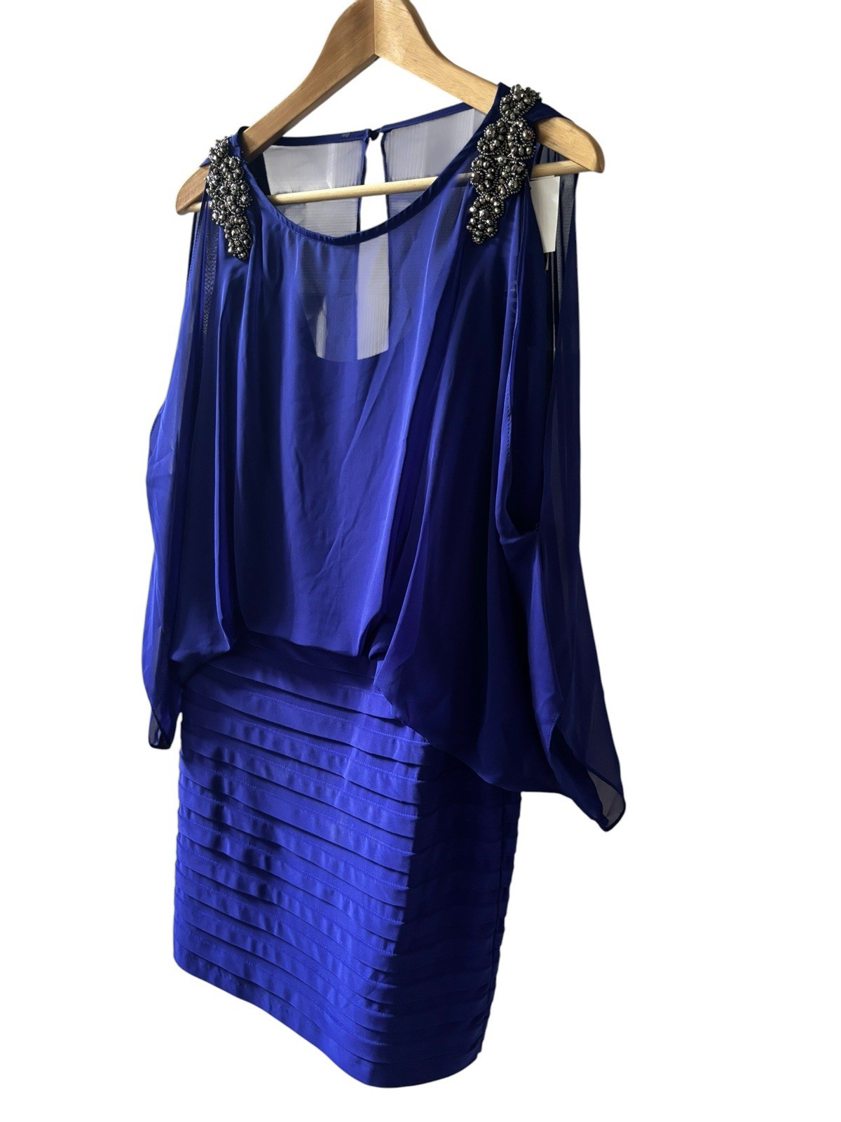 Nwt xscape blue cape sleeve cocktail glam red carpet style evening dress