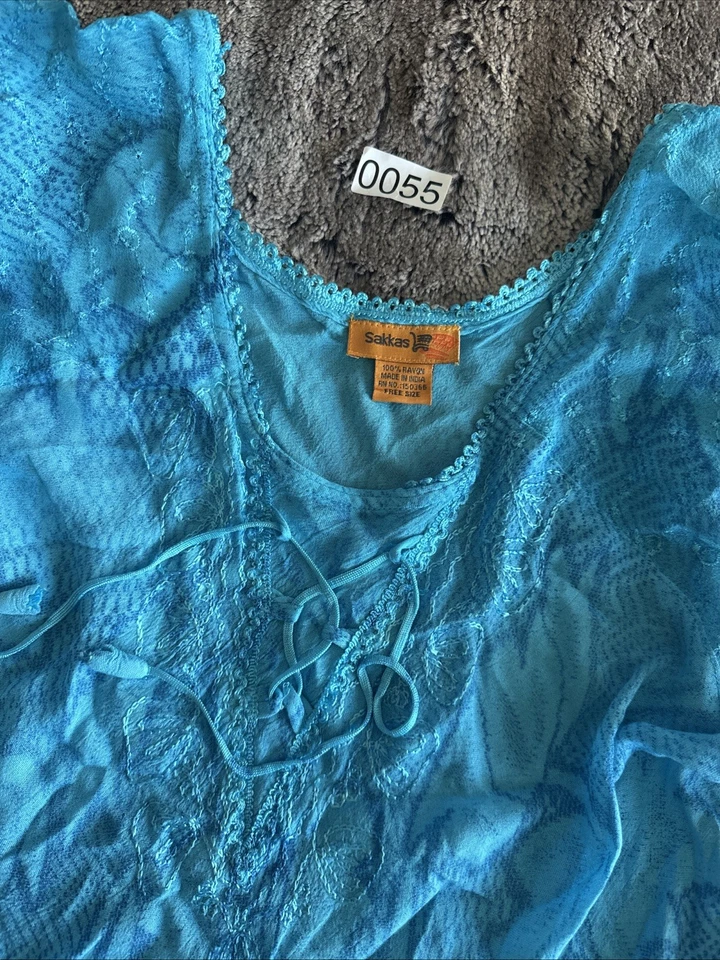 Sakkas 150366 - Blusa Bordada Manga Gorra Calce Relajado Teñido Teñido Talla Libre Foto 2 de 4