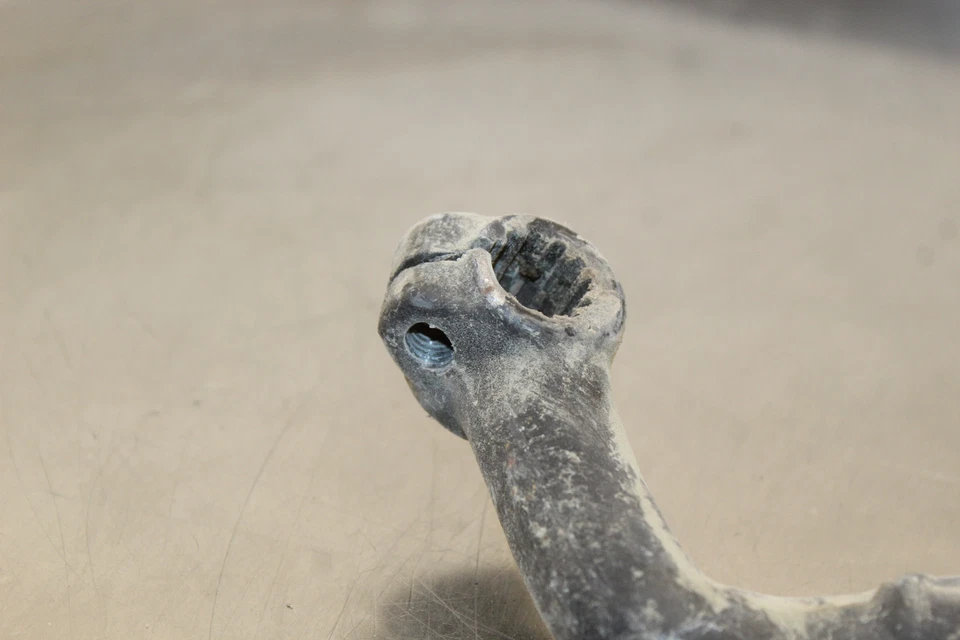 Suzuki Quadrunner 160 LTF160 2001 2x4 juego trasero derecho pedal freno C345 Foto 3 de 4