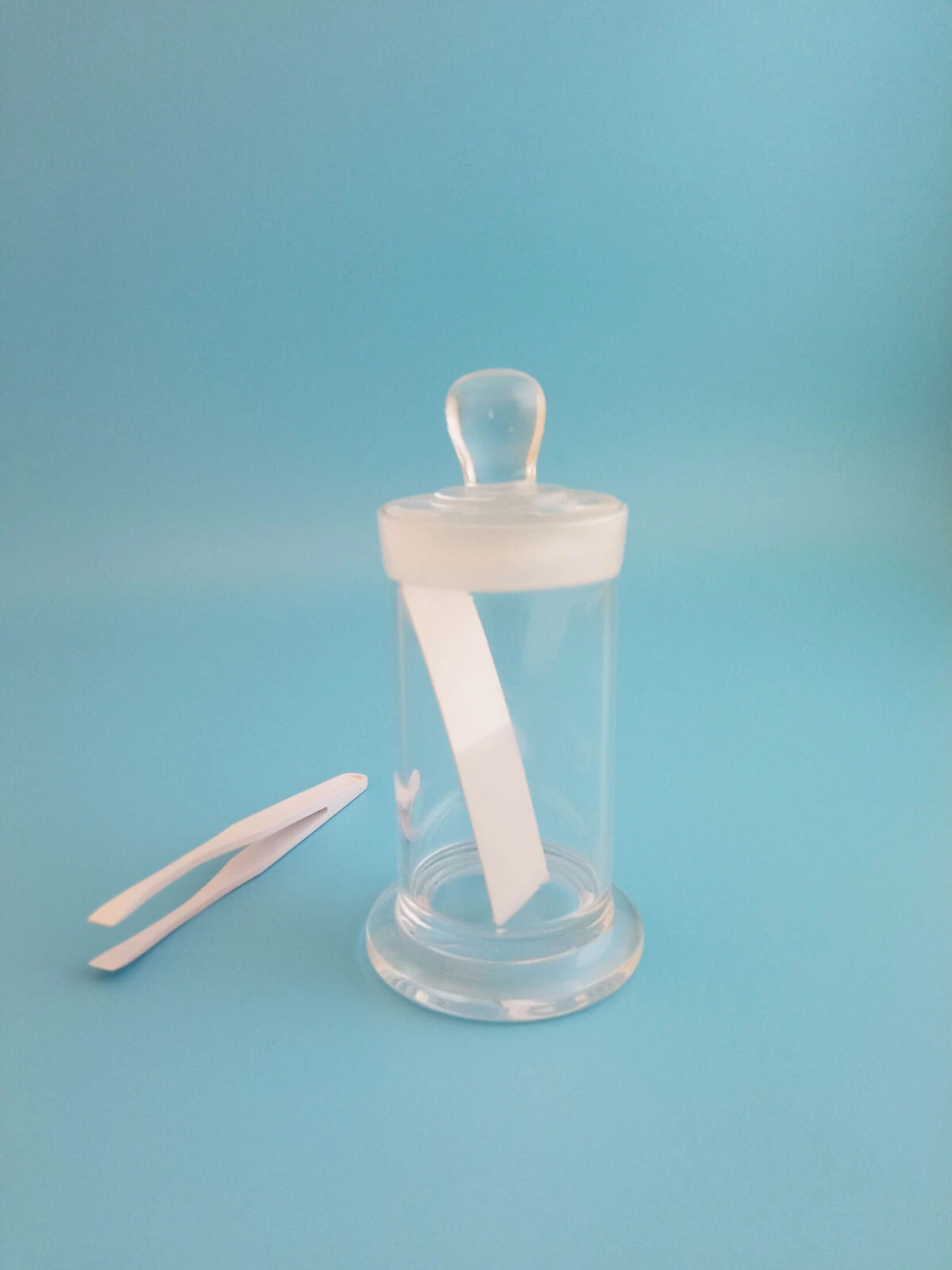 TLC Developing Glass Jar Bottle for TLC strips Small Cylindrical Tank Chamber